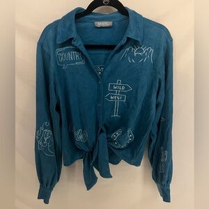 Blue B. Women’s Faux Suede Blue Western Embroidered Tie Front Shirt Size M